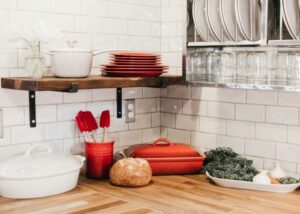 How to Pack Kitchen Items for a Move – A Step-by-Step Guide